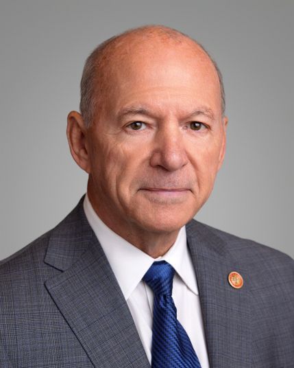 Photo of Mike Holcomb