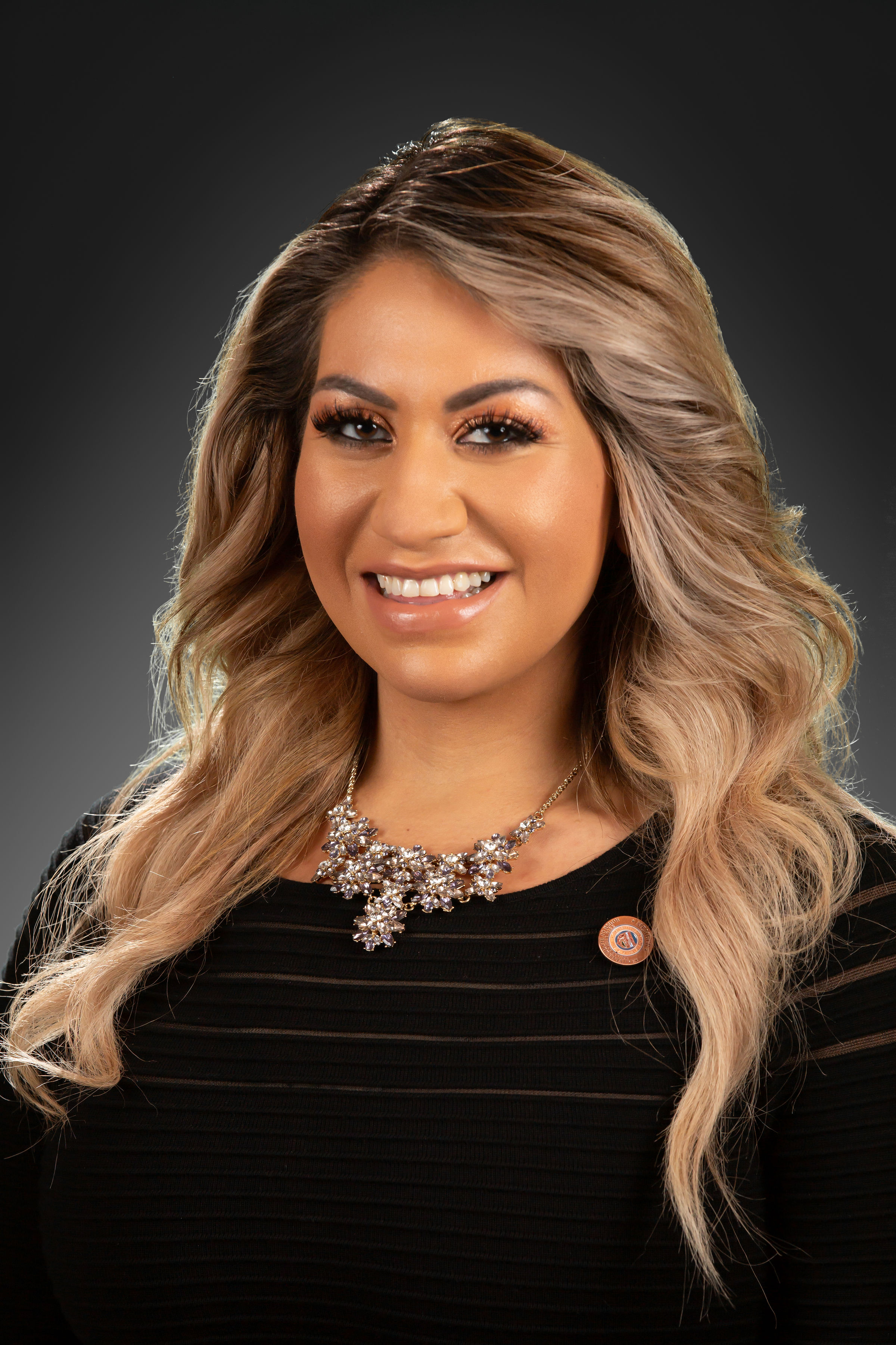 Photo of Alma Hernández