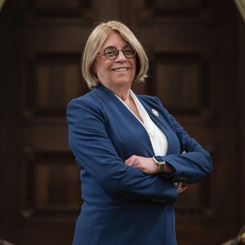 Photo of Cecilia Aguiar-Curry