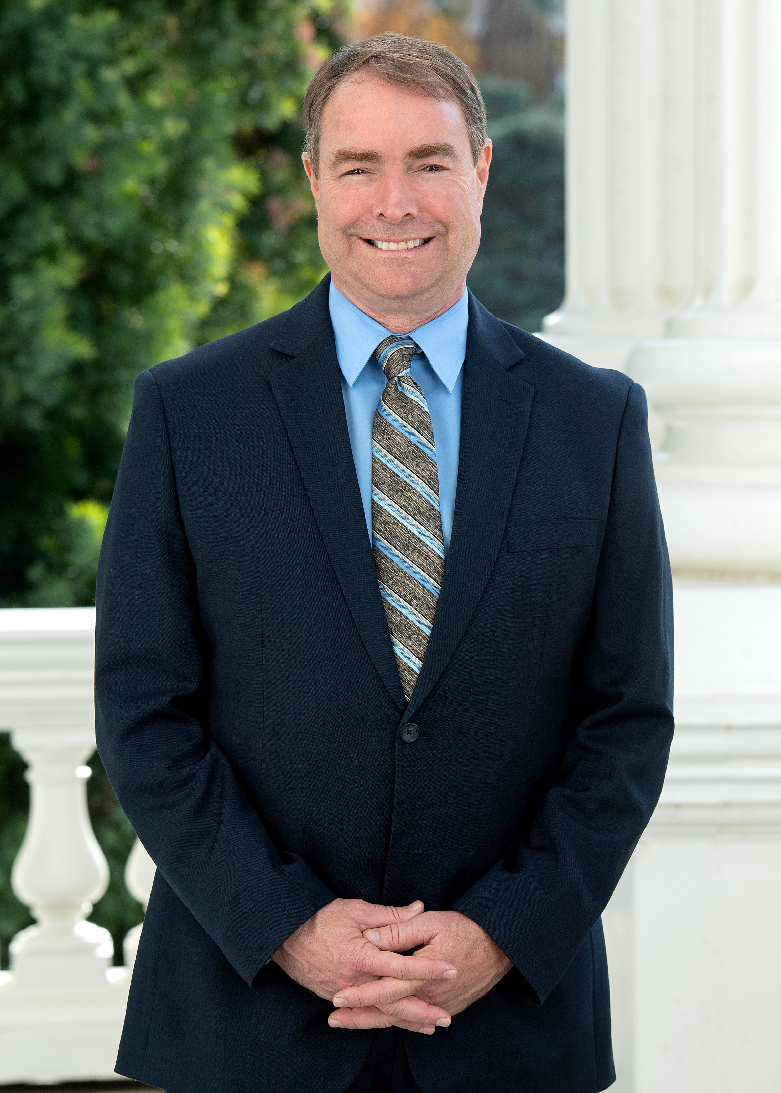 Photo of Damon Connolly