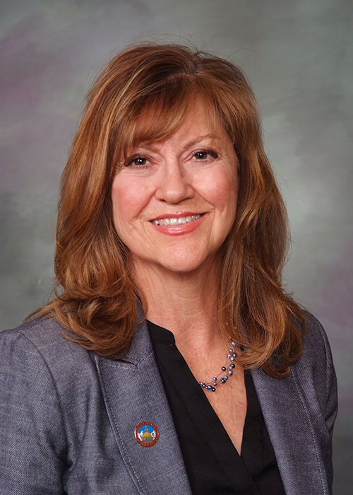 Photo of Lisa Cutter