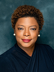 Photo of Tracie Davis