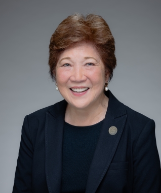 Photo of Carol Fukunaga