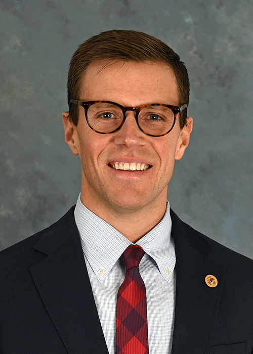 Photo of Travis Weaver