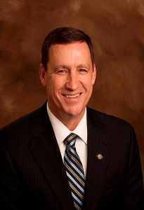 Photo of Dennis Pyle