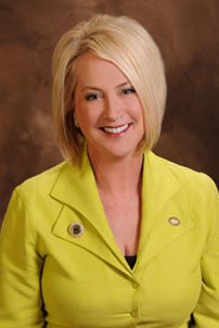 Photo of Julia Lynn