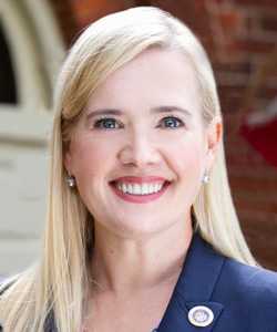 Photo of Dana Jones