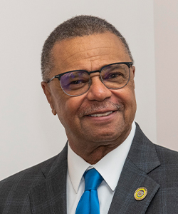 Photo of Marvin Holmes