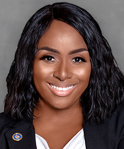 Photo of Shaneka Henson