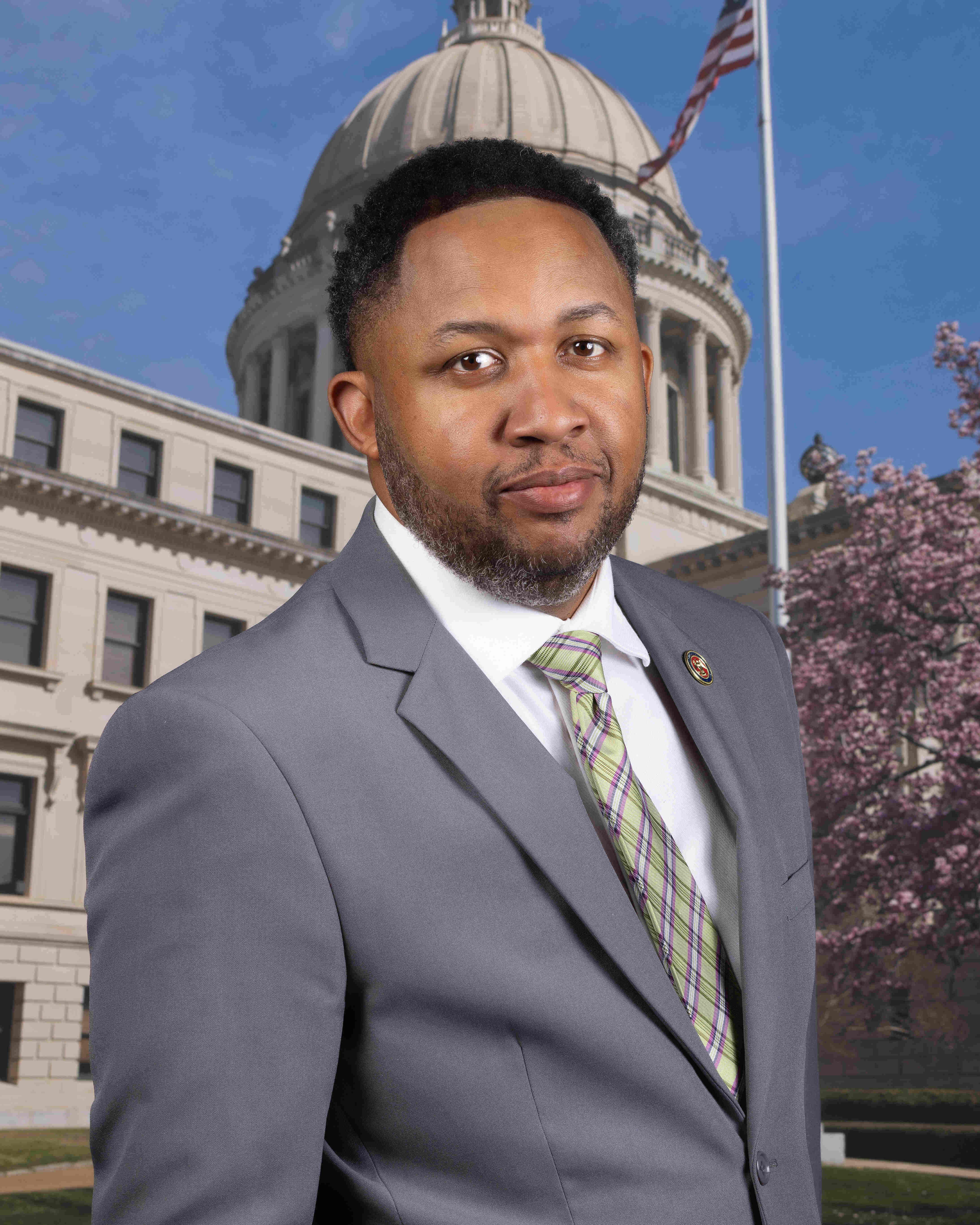 Photo of Kenji Holloway