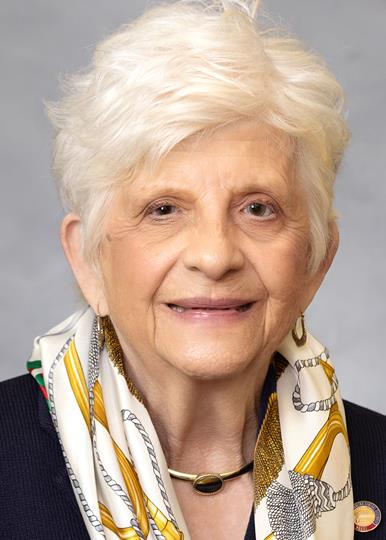 Photo of Julia Howard