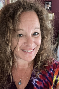 Denise DeDe-Poulin