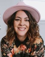 Photo of Lisa Mazur