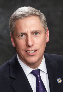 Photo of Erik Peterson