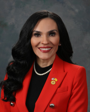 Photo of Elaine Sena Cortez