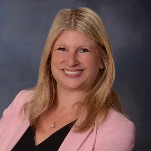 Photo of Julie Pazina