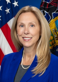Photo of Dawn Keefer