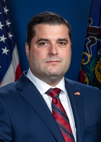 Photo of Devlin Robinson