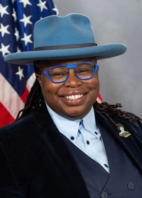 Photo of La'Tasha Mayes