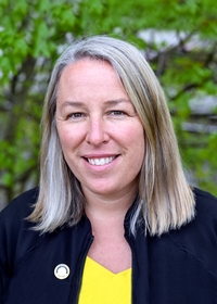 Photo of Mandy Steele