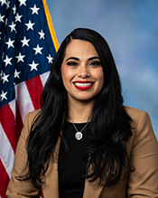 Photo of Mayra Flores