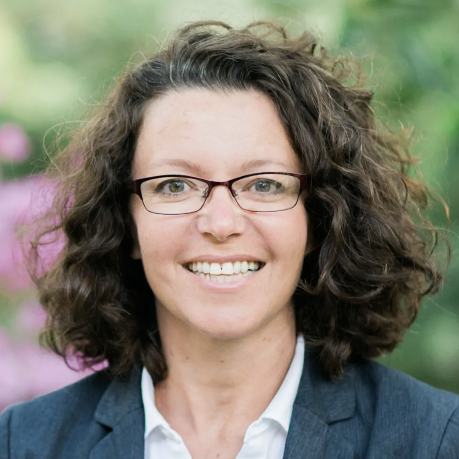 Photo of Amy Laufer
