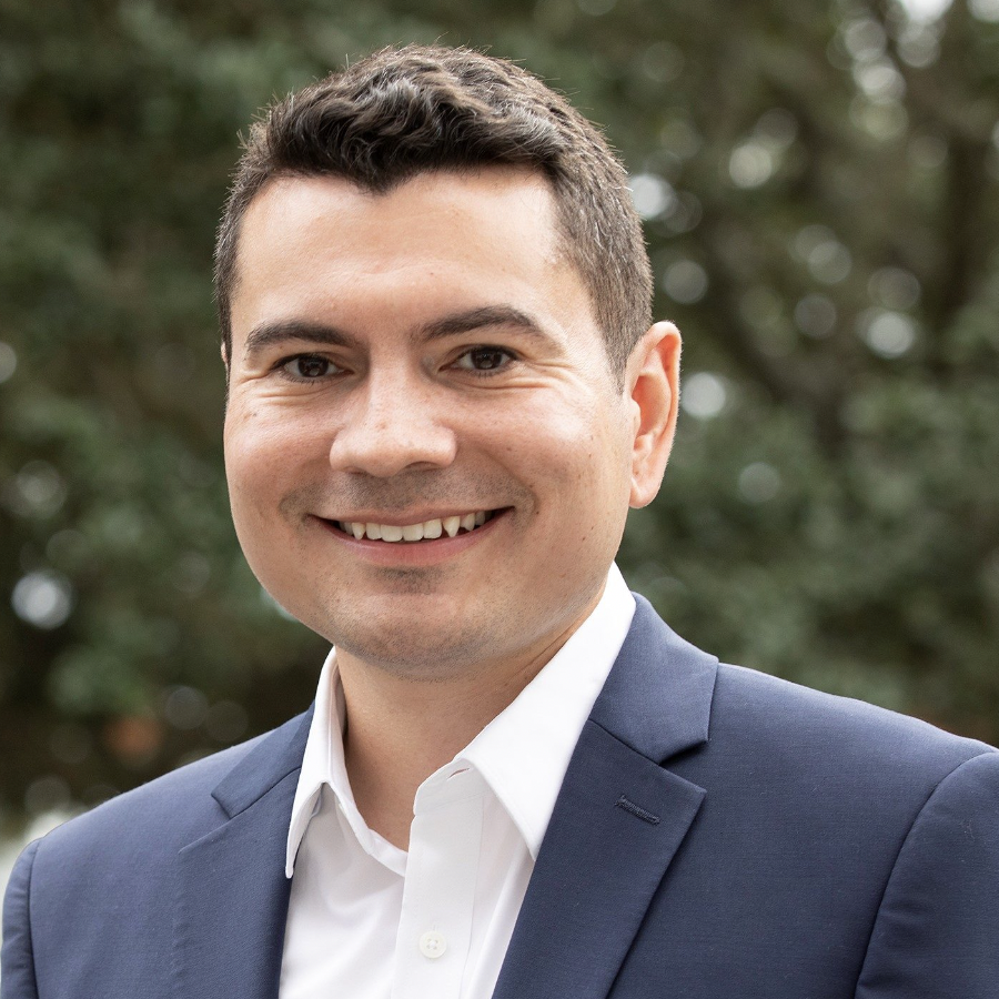 Photo of Phil Hernandez