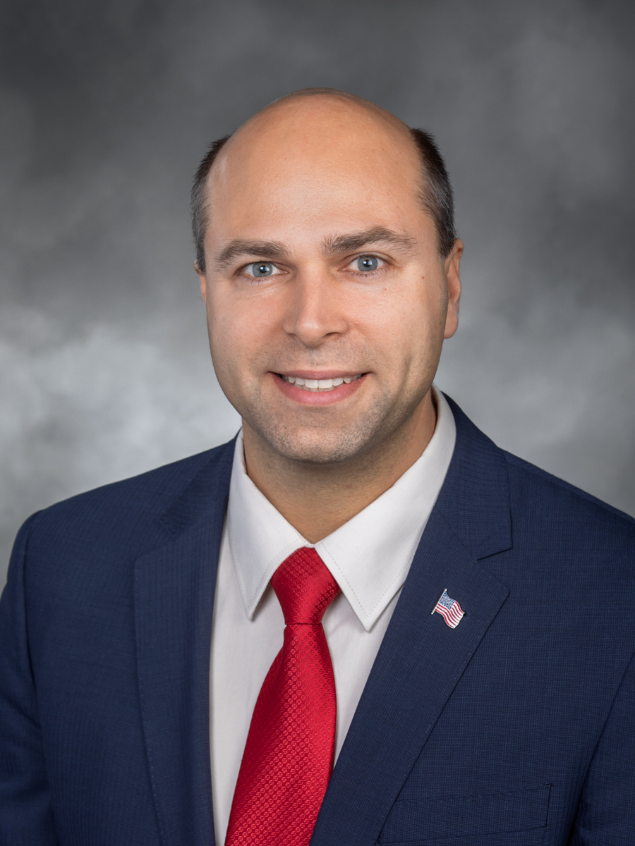 Photo of Andrew Engell
