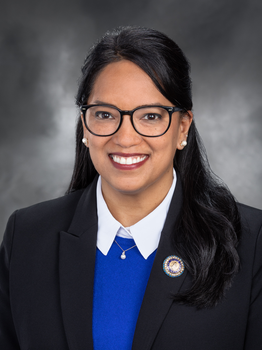 Photo of Kristine Reeves
