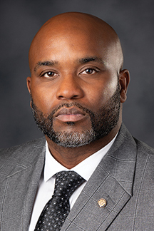 Photo of Hollis Lewis