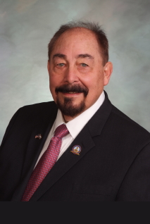Photo of Bill Henderson
