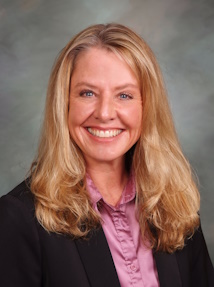 Photo of Elissa Campbell